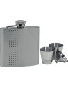 Set consisting of a 180 ml hip flask, two shot glasses, and a funnel. The hip flask comes in an attractive gift box with velvet lining, making it an ideal gift.