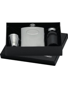 Ribbed Hip Flask + 4 Shot Glasses 2