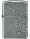Zberateľský Zippo zapaľovač s nápisom Secret of my Heart. Zapaľovač bol vyrobený v USA, odkiaľ bol prepravený do Kórei, kde bol upravený do finálnej podoby, ktorú vidíte na fotke. Samozrejmosťou je doživotná záruka.