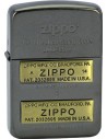 Zberateľský Zippo zapaľovač s kódovým označením replík z roku 1941. Zapaľovač bol vyrobený v USA, odkiaľ bol prepravený do Kórei, kde bol upravený do finálnej podoby, ktorú vidíte na fotke. Samozrejmosťou je doživotná záruka.