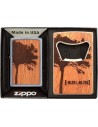 Darčekové balenie obsahuje Zippo zapaľovač z edície Woodchuck a otvárak na pivo s rovnakým motívom. Za každý zakúpený zapaľovač bude zasadený jeden strom. Zippo je kovový benzínový zapaľovač s doživotnou zárukou a viac ako 80 ročnou tradíciou. Tieto kvalitné zapaľovače sa vyrábajú výhradne v USA.